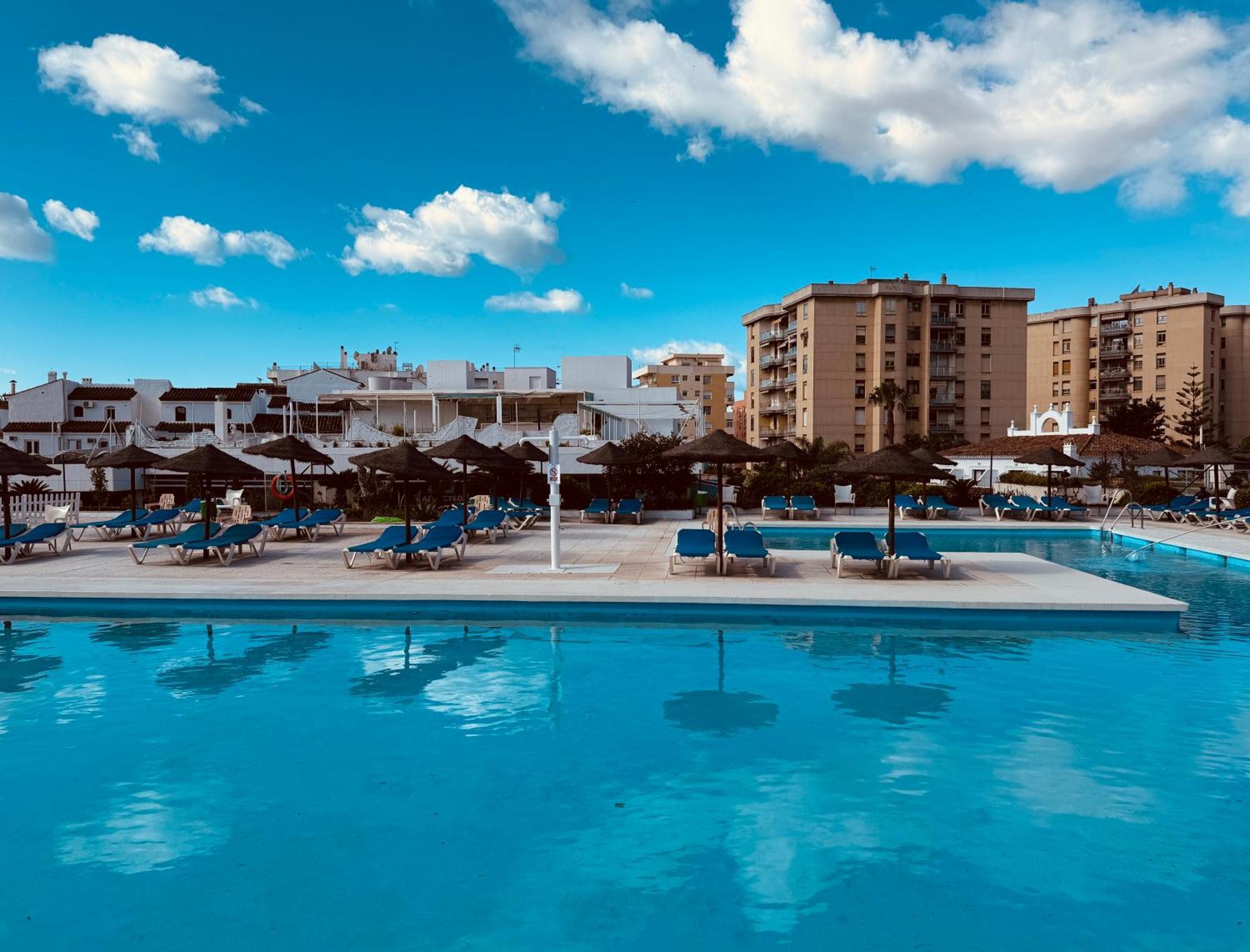 Estudio En Nogalera Con Piscina *
